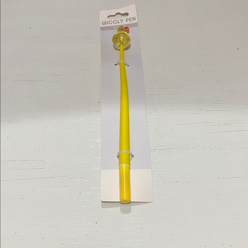 Yellow Duck Novelty Wiggly Pen X-Large
